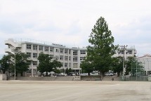御坂中学校